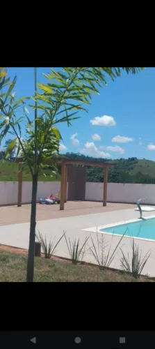 Chacara com piscina em Guararema