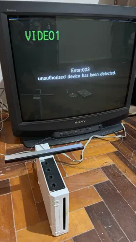 Nintendo Wii + Fonte (Ambos com defeito)