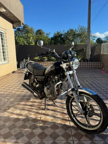 INTRUDER 125 2015