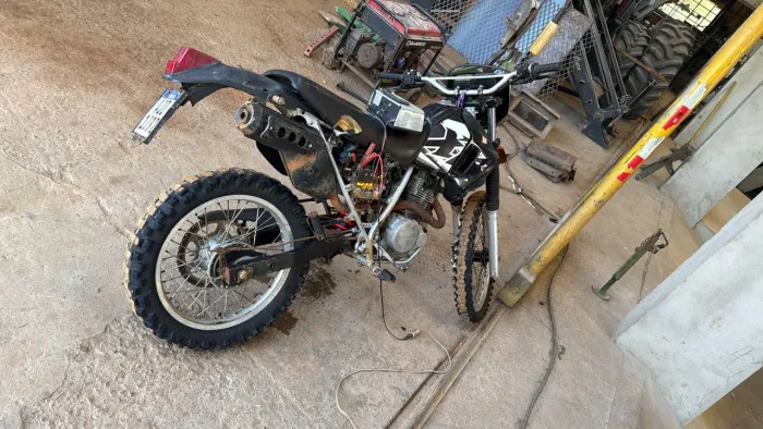 Honda xr 200r