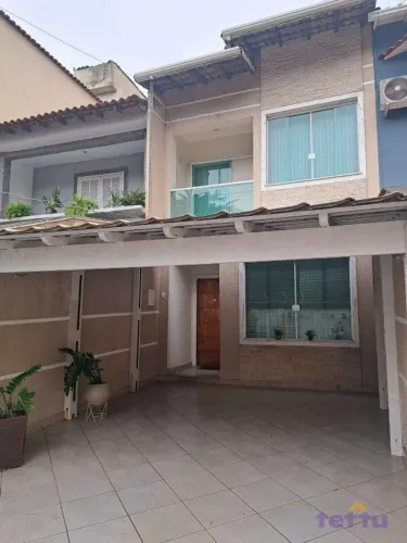 Casa Geminada com 3 Quartos e Excelente Localização na Vila Santa Cecília