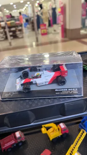 Ayrton Senna MC Laren MP4/4 San Marino GP 1988 lacrado