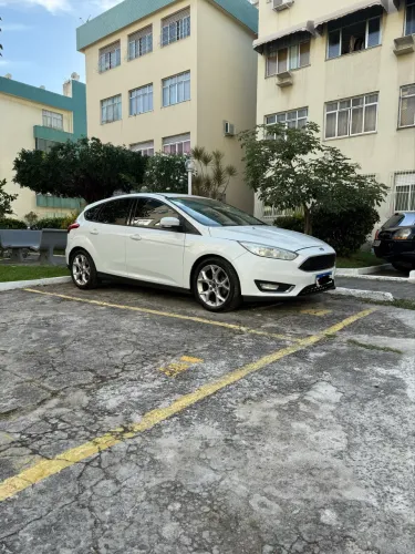 Ford Focus 2.0 16v/se/se Plus Flex 5P Aut. 2016