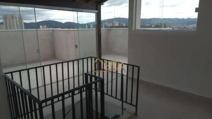 Apartamento Duplex com 2 dormitórios à venda, 108 m² por R$ 330.000 - Mogi Moderno - Mogi 