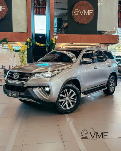 Toyota Hilux SW4 SRX 4X4 2.8 TDI 16V Dies. Aut. 2019