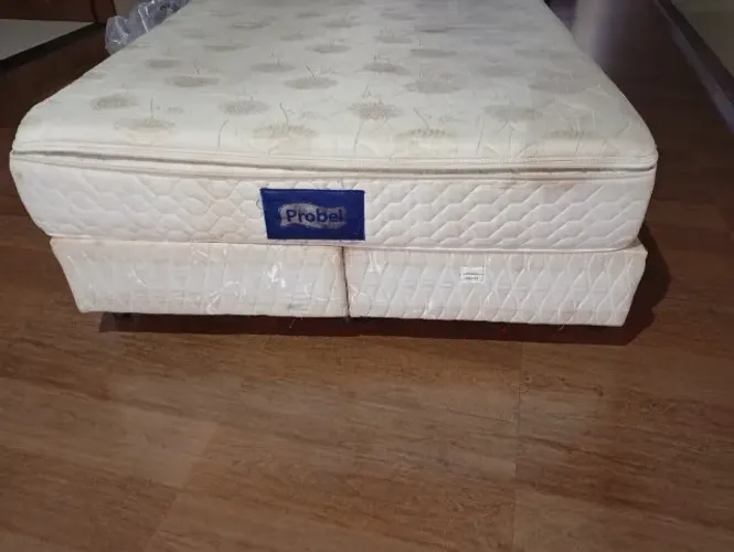 Cama box e Colchão Queen