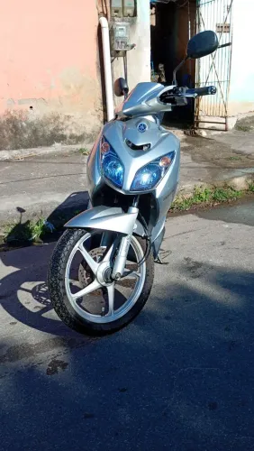 Vendo moto neo Yamaha 2008