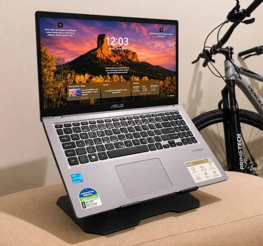 Notebook Asus / acompanha teclado mecânico, e suporte 