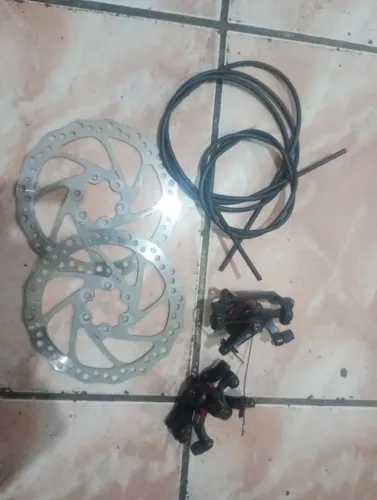 Vende-se peças de bicicleta