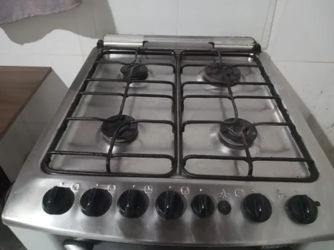 Vendo fogão Eletrolux