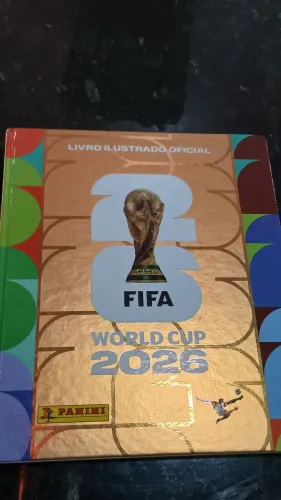 Album dourado da copa do mundo de 2026 + 320 figurinhas