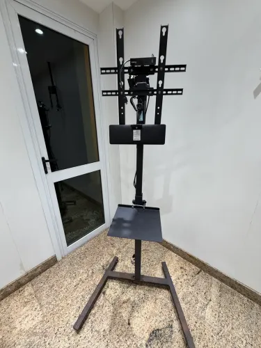 Rack Pedestal Móvel para TV até 60" incluindo Antena e Conversor/Gravador Digital