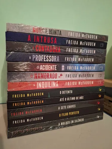 Coleção Freida McFadden (12 Livros)