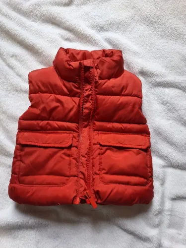 Colete de bebê para o frio
