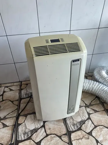 Ar condicionado portátil (delonghi)