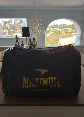 Mala de Treino / Viagem Maximum (Preta) - Ideal para Lutas