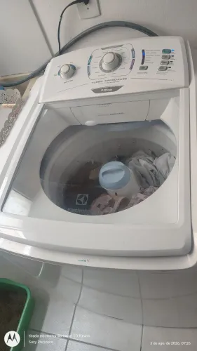 Máquina de lavar roupas Electrolux 13 kilos