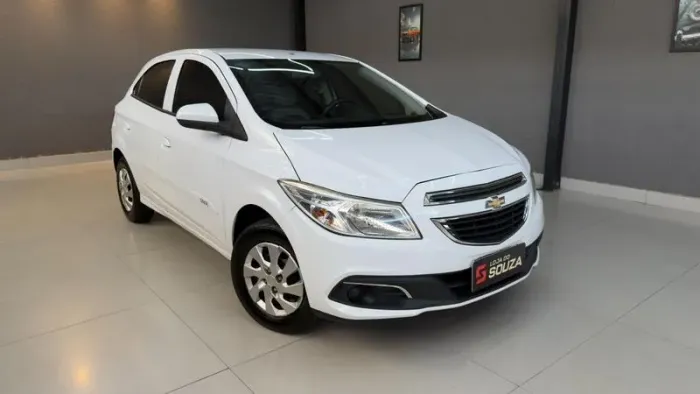 Chevrolet Onix 1.0 MPFI LS 8V Flex 4P Manual 2015