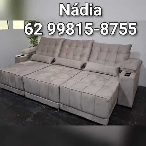 SOFÁ COM PORTA COPOS EMBUTIDO