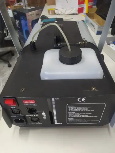 MÁQUINA DE FAZER FUMAÇA PRO LIGHT FM-1500