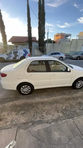 Fiat Siena EL 1.4 MPI Fire Flex 8V 4P 2015