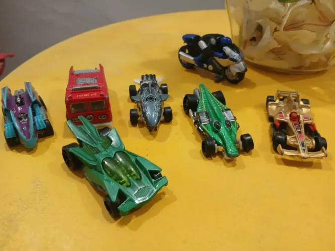 Coleçao de 22 carrinhos da hot wheels