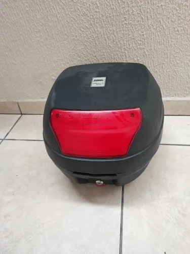 Vende - se bau para moto titam CG