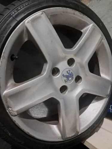 Rodas aro 17 Peugeot Original Prata 4x108 usadas chalenger