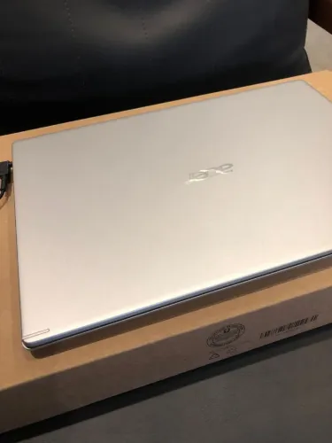 Notebook Acer Aspire 5 Lindo