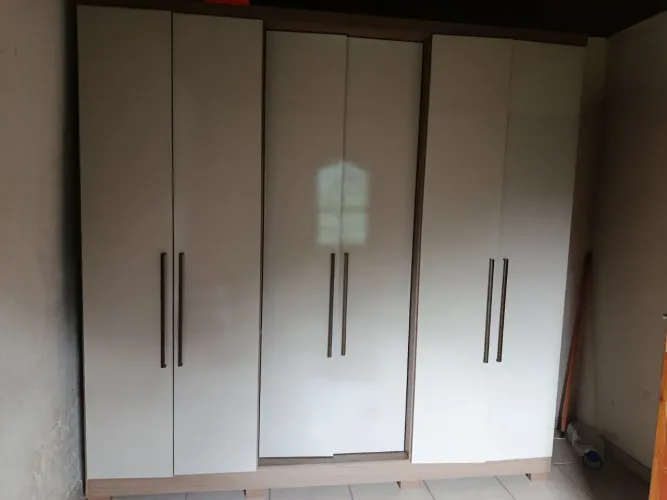 Vendo guarda roupa