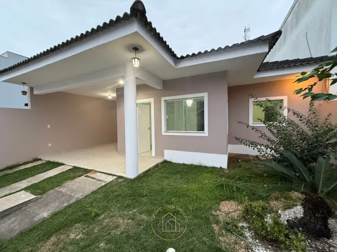Casa com 3 quartos, sendo 1 suíte no Vale das Palmeiras, Macaé/RJ