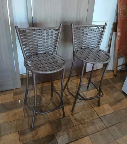 VENDO ESSAS DUAS BANQUETAS