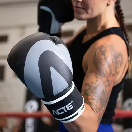 Luva de Boxe + Caneleira Muay Thai