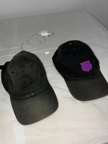 Bonés Nike - Ambos originais