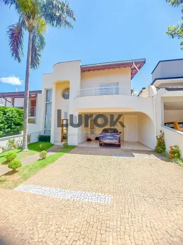Casa à Venda Condomínio Vivenda das Cerejeiras - Valinhos / SP`
