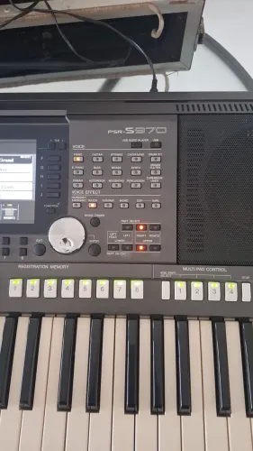 Teclado s970 yamaha