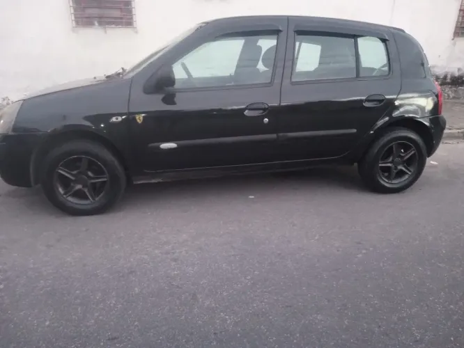 Renault Clio Authentique 1.0 8V 3P 2006