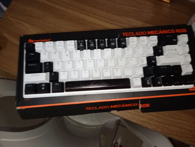 Teclado 60% barato pra sair RÁPIDO