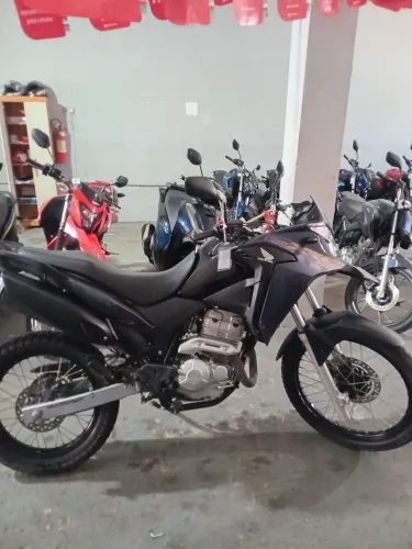 Honda XRE300CC 2023 (shalom veículos)