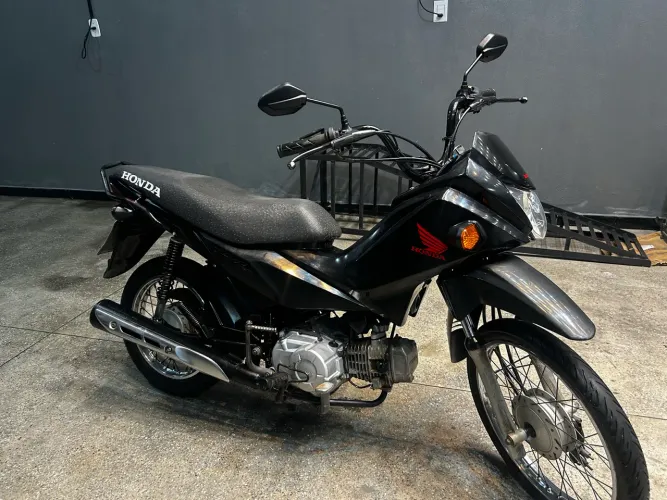Moto pop preta ano/2020