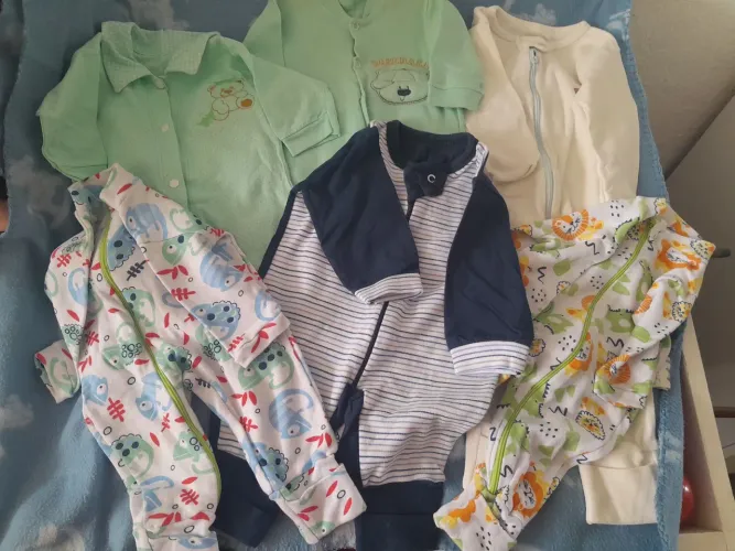 Lotes de macacão infantil