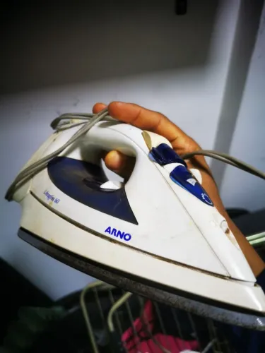 Ferro elétrico Arno