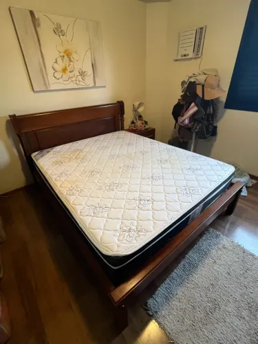 Cama em mogno maciço tamanho Queen e Home Office SCA