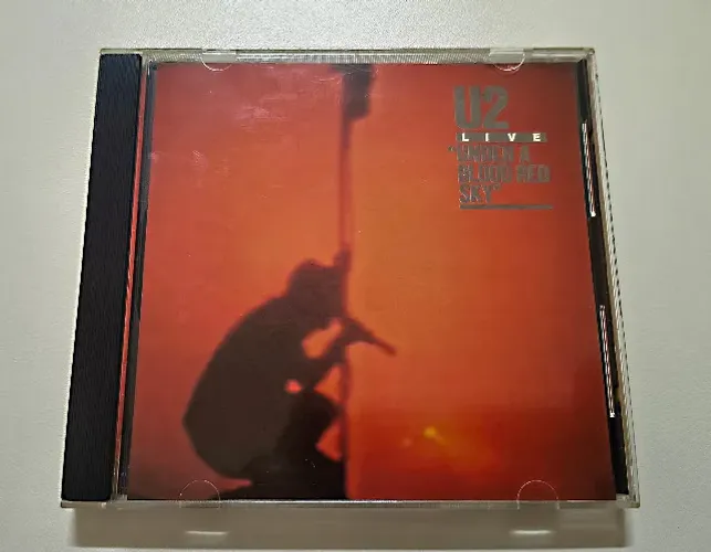 CD U2 - Under A Blood Red SkyU2 - Under A Blood Red Sky - Polygram Island - Ind. Brrasilei