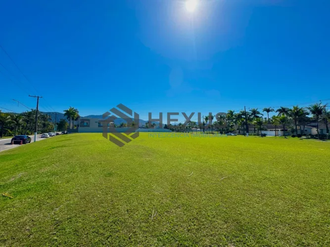 Terreno de 2.033,50 m² frente avenida no Jardim Acapulco, Guarujá