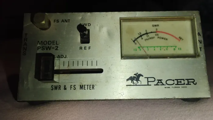 Medidor de ondas estacionarias VHF e PX Combo