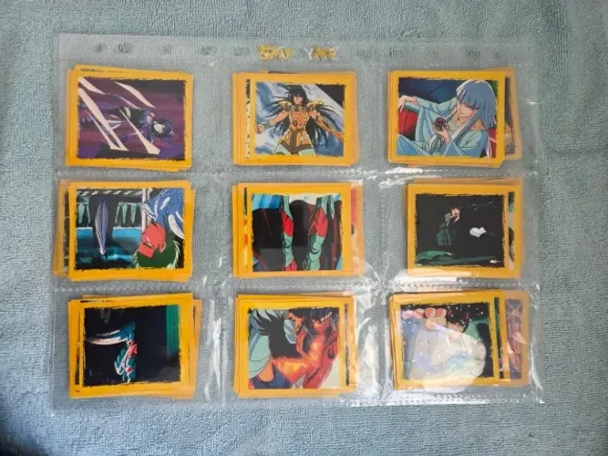 Figurinhas Livro Ilustrado 2 - Os Cavaleiros do Zodíaco 2005