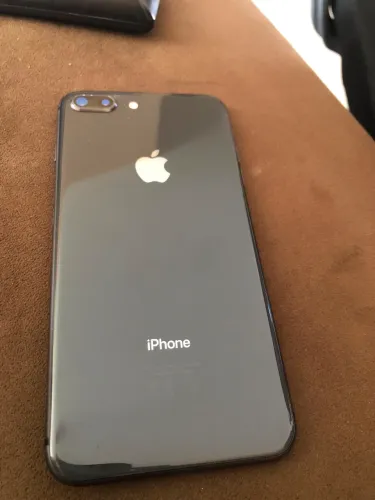 iPhone 8 Plus