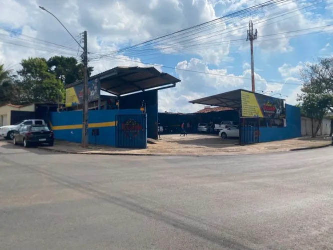 Oportunidade!! Vendo ponto de estética lava-jato 