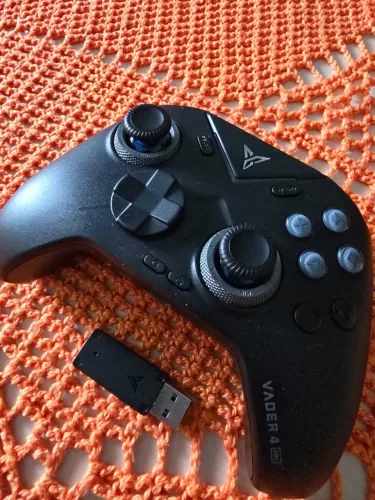 Controle Flydigi Vader 4 Pro